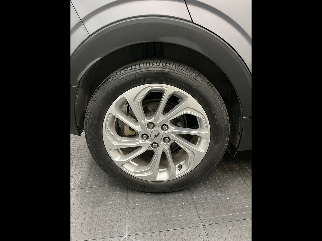 Used 2022 Chevrolet Bolt EUV LT w/ Comfort Package FWD image 39