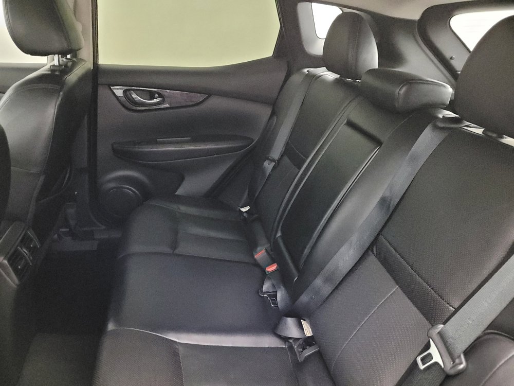 Used 2021 Nissan Rogue Sport SL AWD/4WD image 18