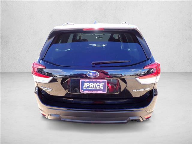 Used 2022 Subaru Forester Premium image 3
