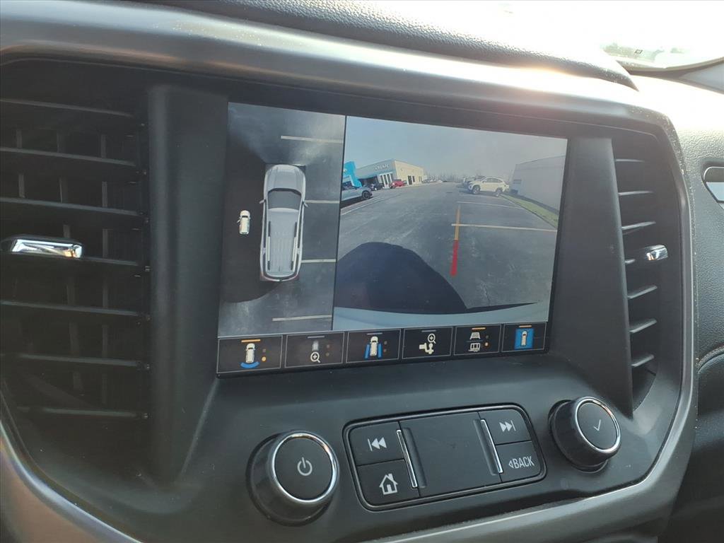 Used 2023 GMC Acadia AT4 w/ Technology Package image 13