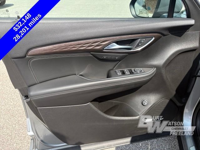 Used 2023 Buick Envision Avenir AWD/4WD image 10