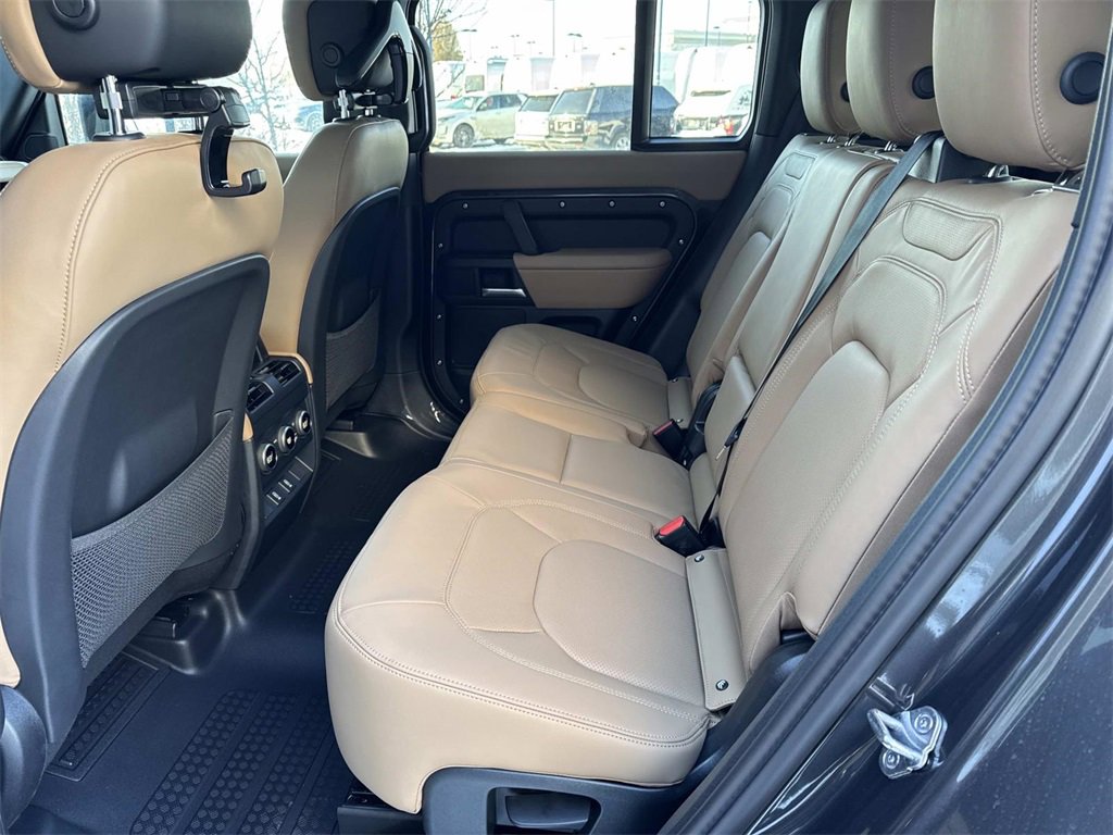 New 2026 Land Rover Defender 110 S image 12