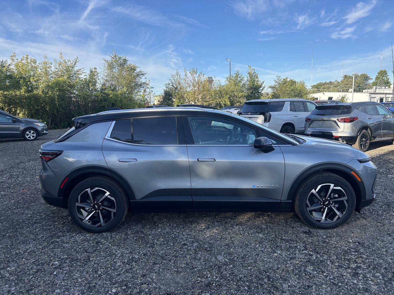 New 2026 Chevrolet Equinox EV LT image 3