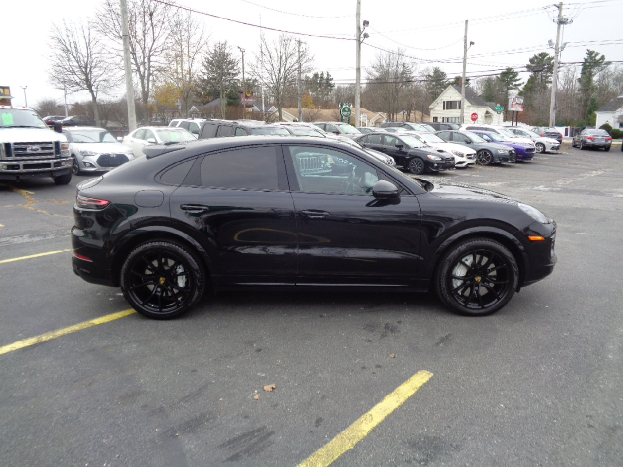 Used 2021 Porsche Cayenne Turbo w/ Performance Package (PG2) AWD/4WD image 15