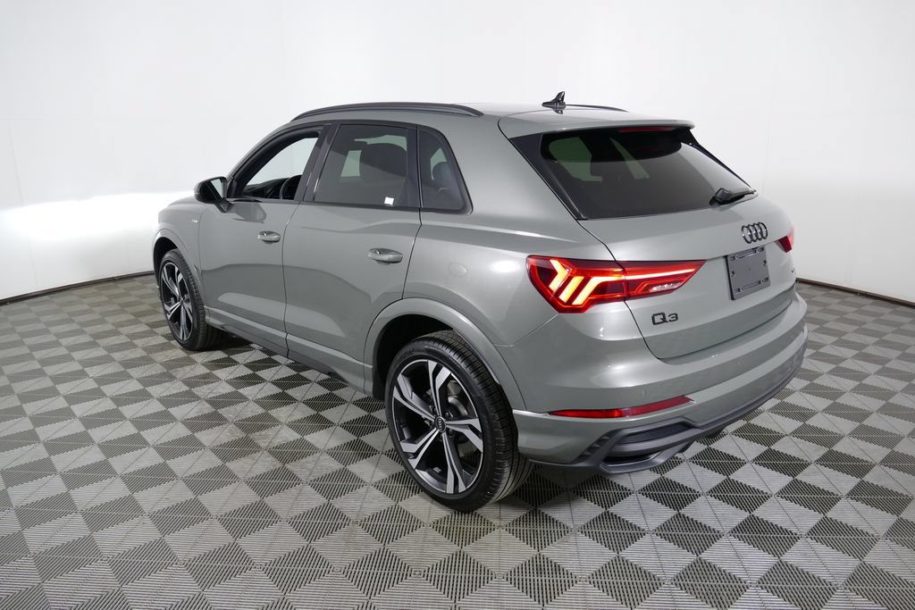 Used 2023 Audi Q3 2.0T Premium Plus w/ Premium Plus Package AWD/4WD image 5