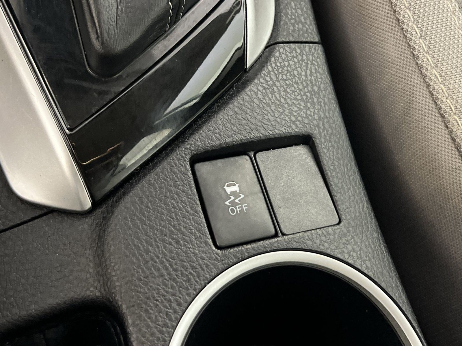 Used 2019 Toyota Corolla LE FWD image 32