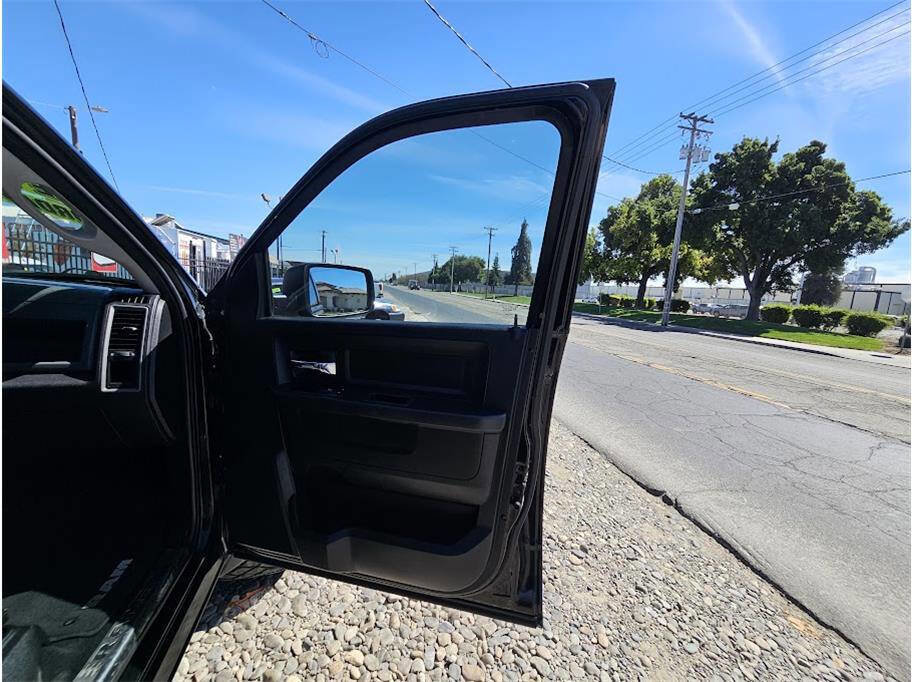 Used 2013 RAM 1500 Express RWD image 41