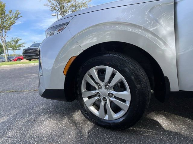 Used 2020 Kia Soul LX FWD image 28