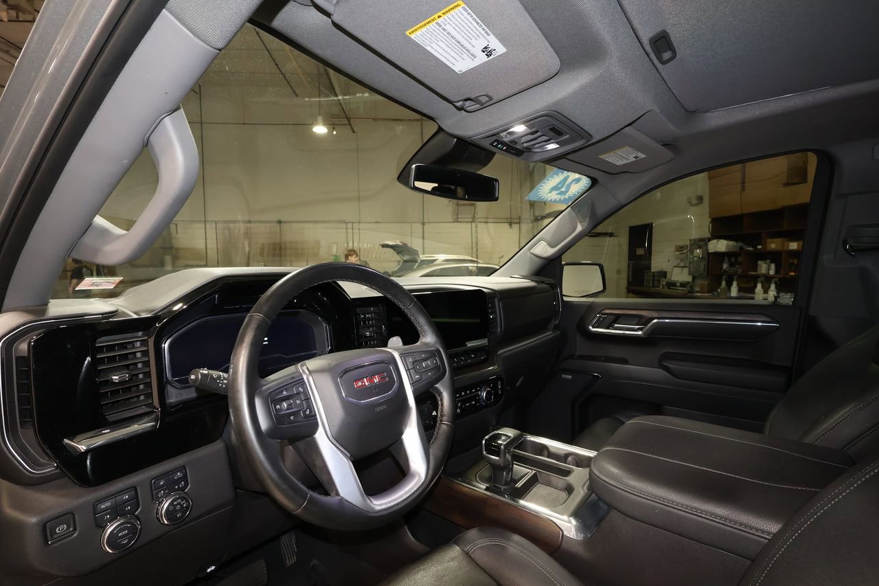 Used 2024 GMC Sierra 1500 SLT w/ SLT Premium Plus Package image 9