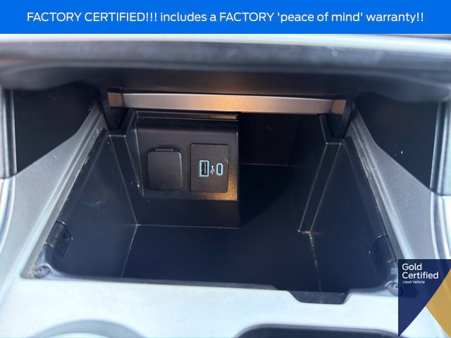 Used 2023 Ford Explorer XLT AWD/4WD image 45