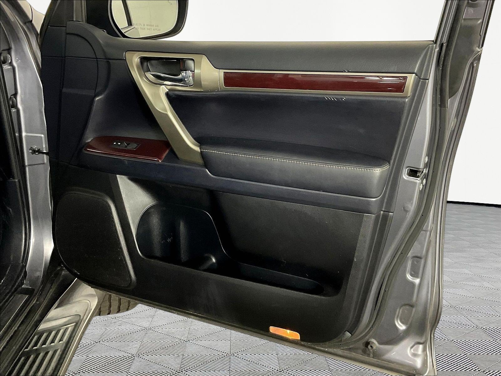 Used 2019 Lexus GX 460 Premium AWD/4WD image 29