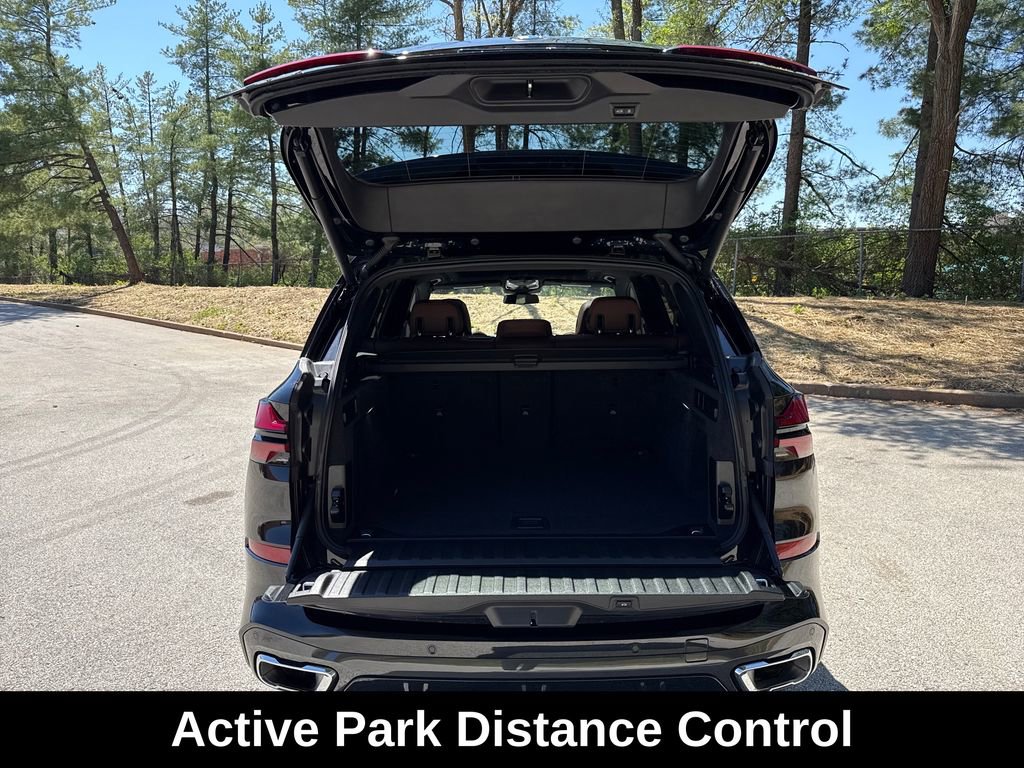 Used 2024 BMW X5 xDrive40i w/ M Sport Package image 29