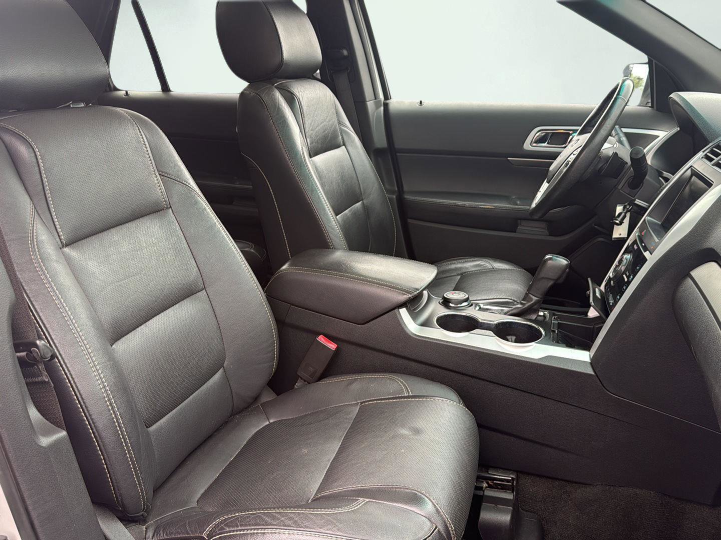 Used 2015 Ford Explorer Sport AWD/4WD image 31
