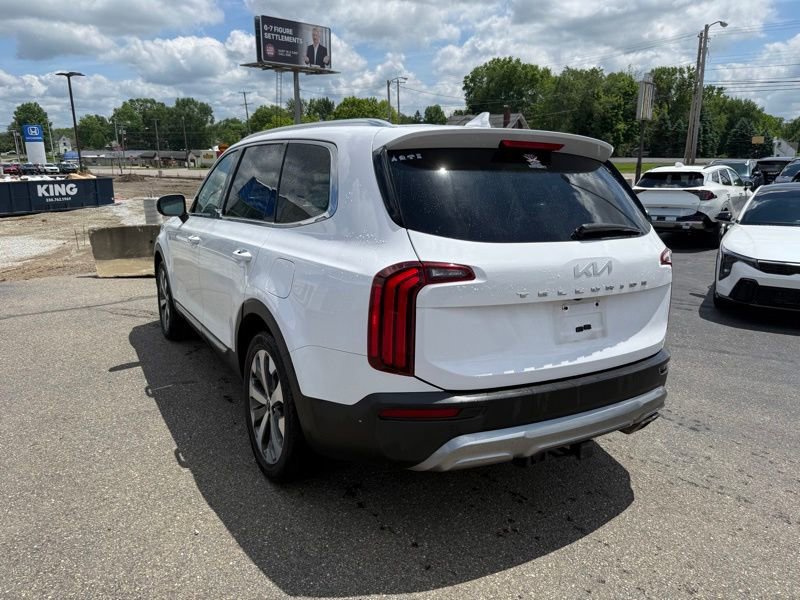 Used 2022 Kia Telluride EX w/ EX Premium Package FWD image 6