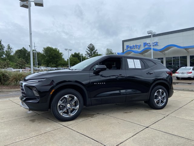 Used 2025 Chevrolet Blazer LT FWD image 6