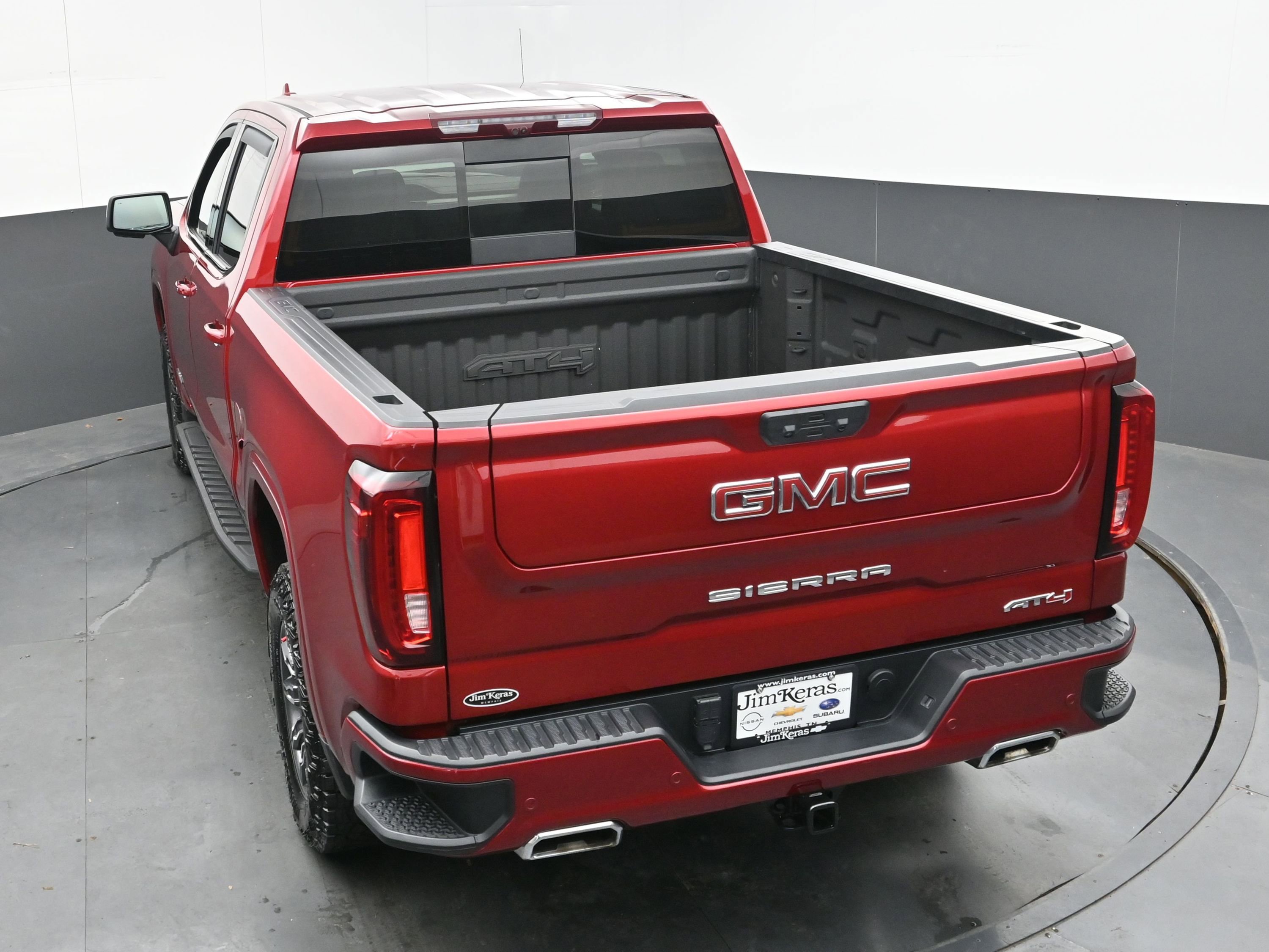 Used 2024 GMC Sierra 1500 AT4 w/ Technology Package image 39
