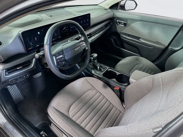 Used 2025 Kia K4 EX FWD image 11