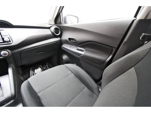 Certified 2025 Nissan Kicks Play S FWD image 8