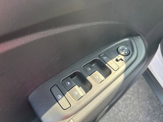 Used 2024 Hyundai Venue Limited image 10