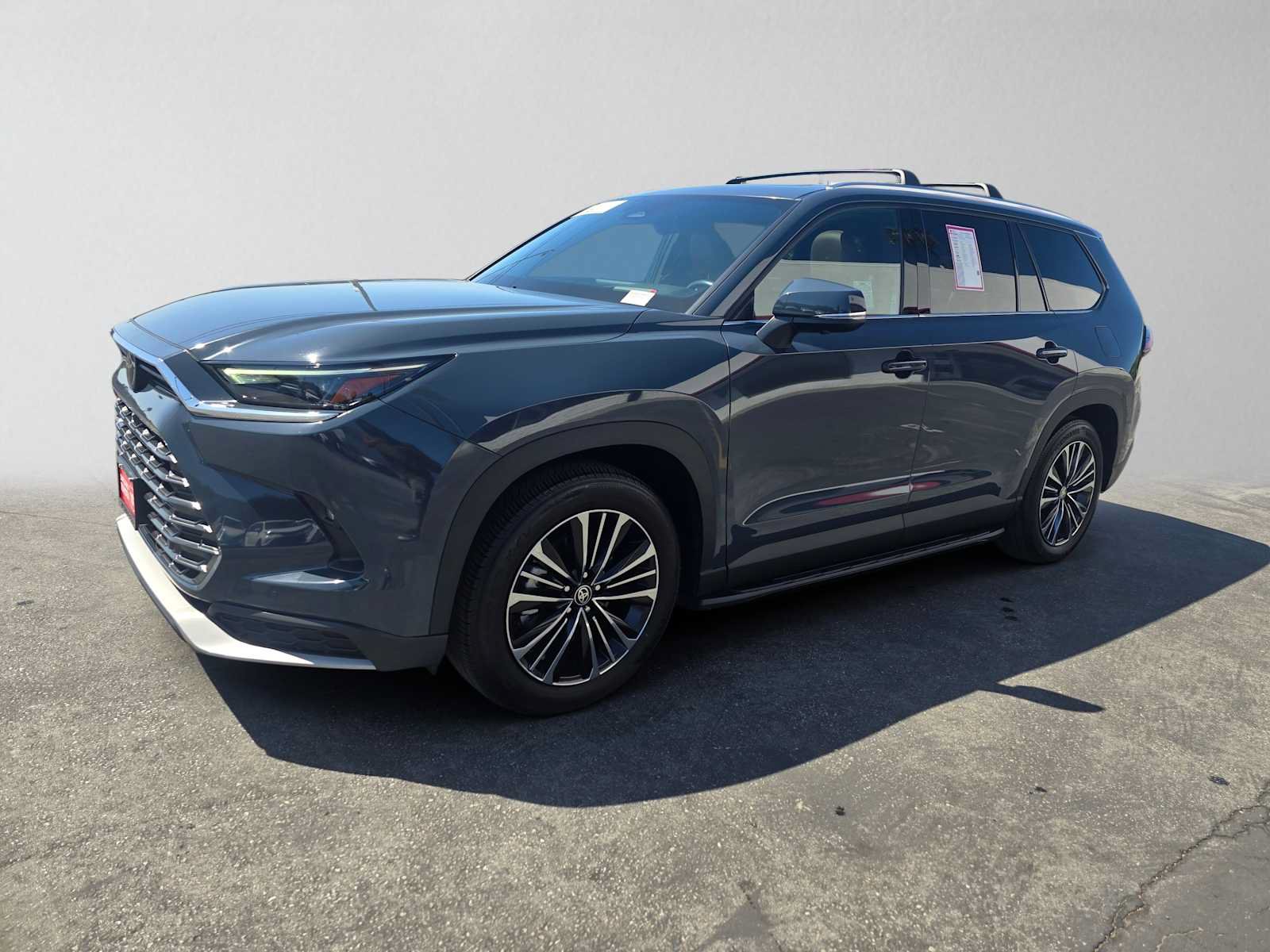 Used 2024 Toyota Grand Highlander AWD Hybrid image 7