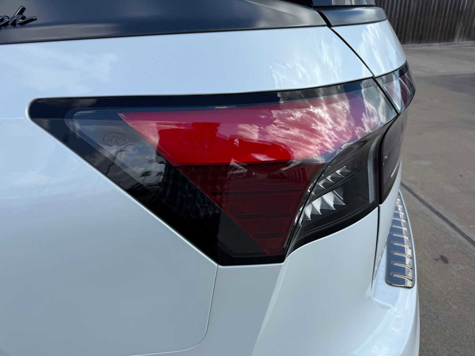 New 2026 INFINITI QX80 Autograph w/ Premium Cargo Package image 29