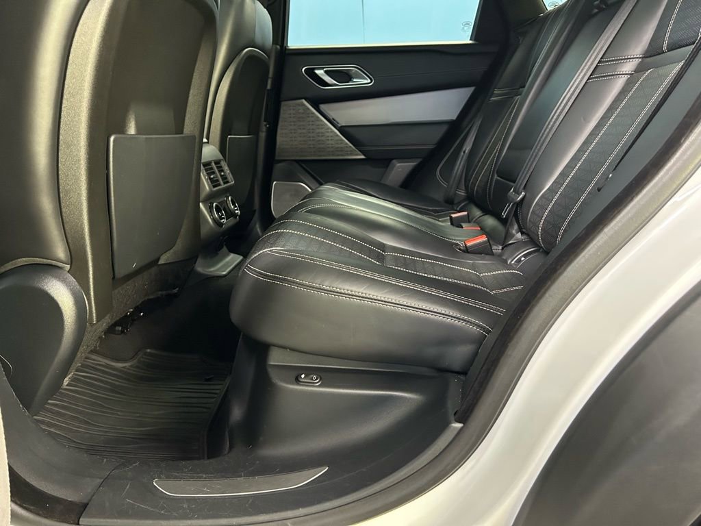 Used 2018 Land Rover Range Rover Velar R-Dynamic HSE image 35