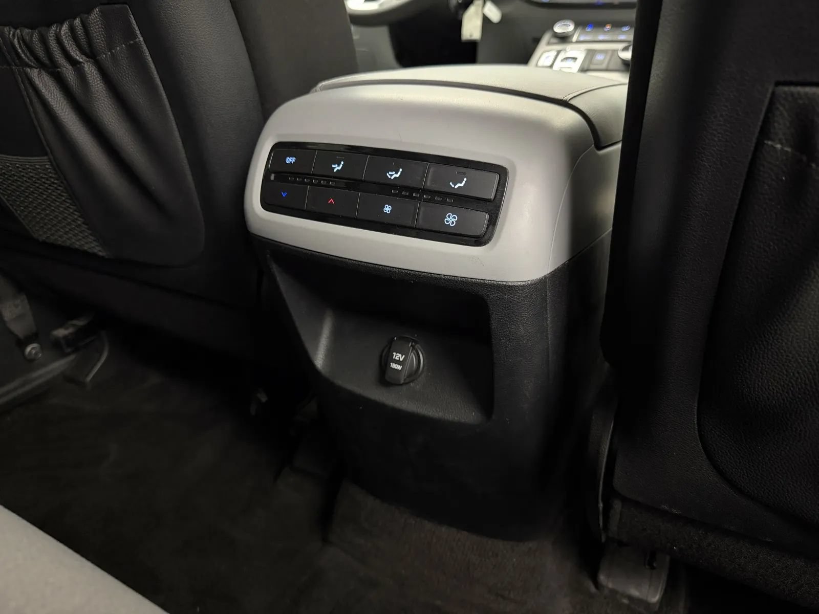 Used 2022 Hyundai Palisade SE w/ Cargo Package FWD image 24