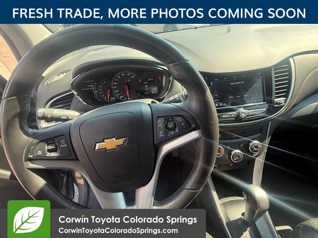 Used 2019 Chevrolet Trax LT w/ LT Convenience Package FWD image 12