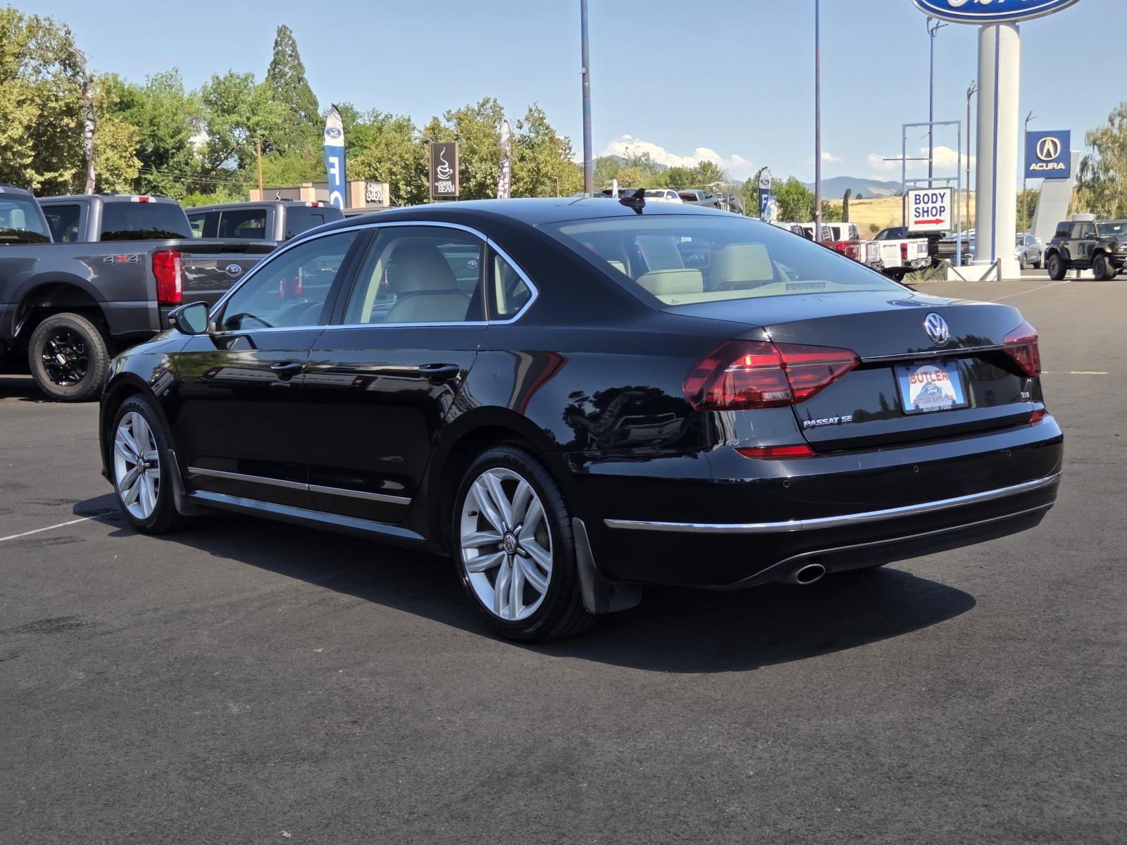 Used 2017 Volkswagen Passat 1.8T SE FWD image 7
