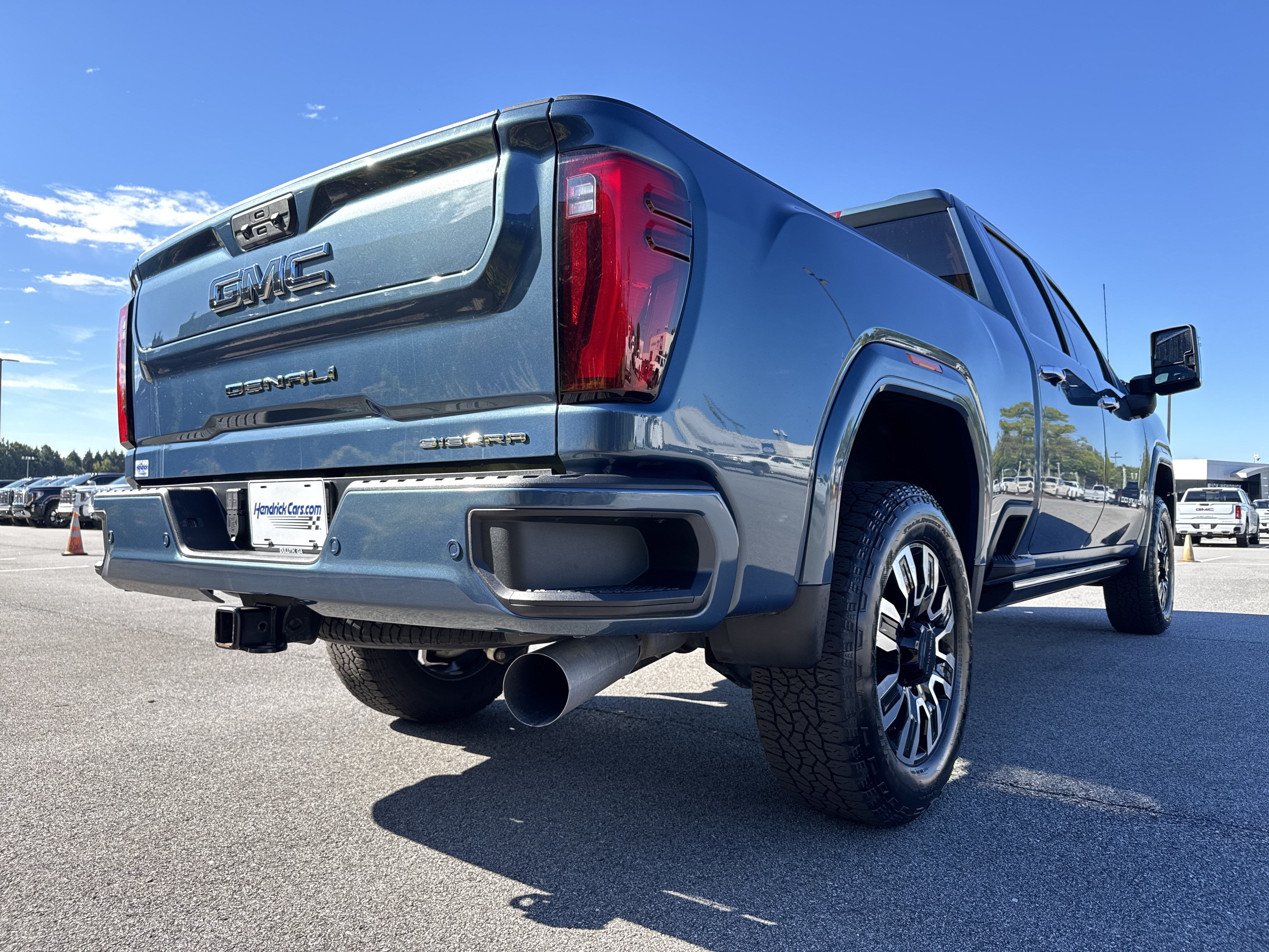 Used 2025 GMC Sierra 2500 Denali Ultimate AWD/4WD image 10