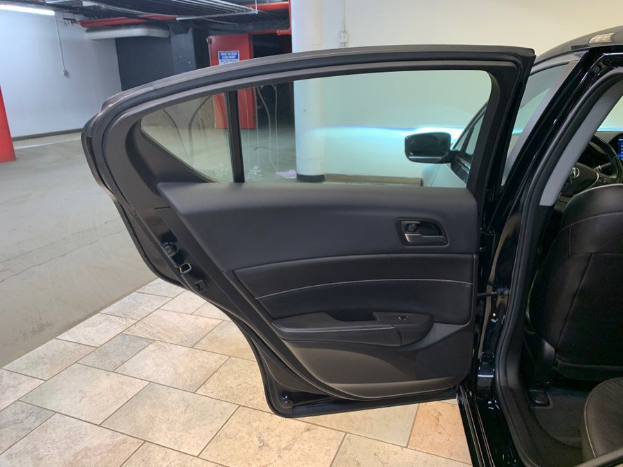 Used 2020 Acura ILX w/ Premium Package image 42