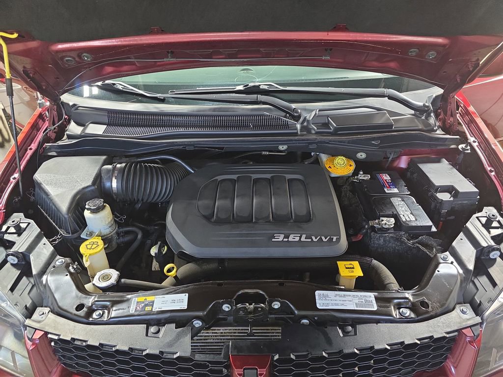 Used 2017 Dodge Grand Caravan GT image 30