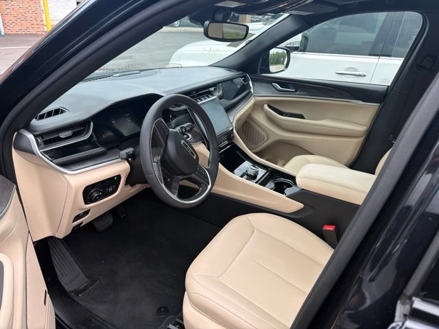 Used 2024 Jeep Grand Cherokee Limited 4xe AWD/4WD image 7