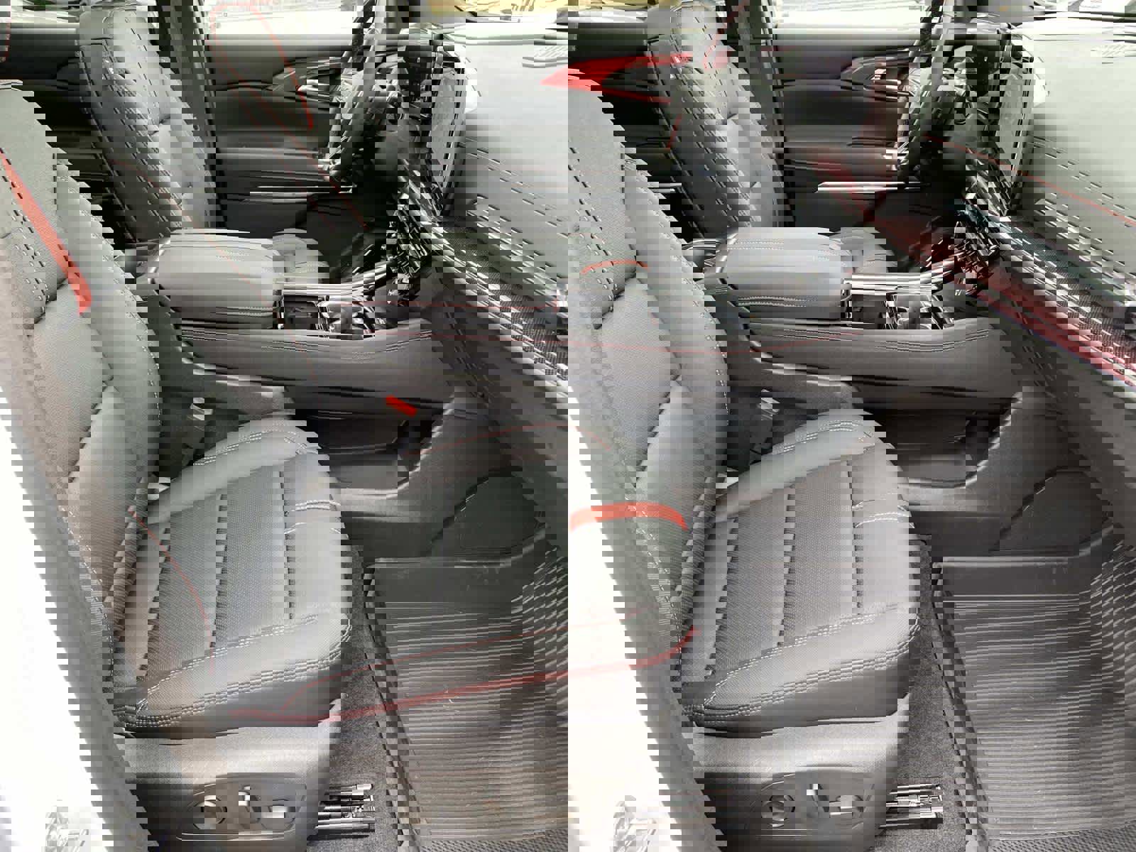 Used 2026 Chevrolet Traverse RS w/ LPO, Floor Liner Package image 27