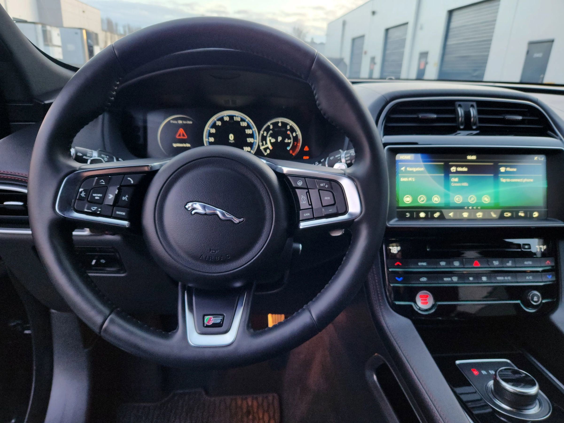 Used 2017 Jaguar F-PACE S image 8