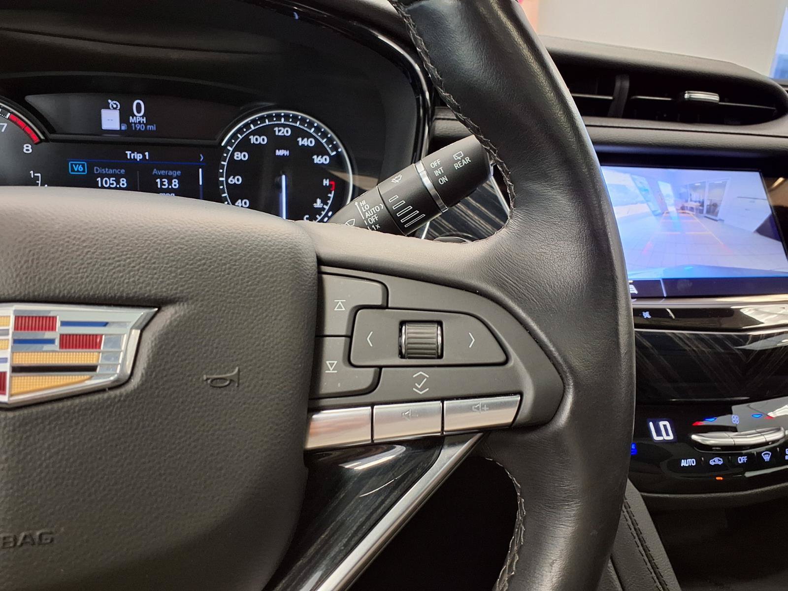 Certified 2025 Cadillac XT6 Premium Luxury FWD image 30