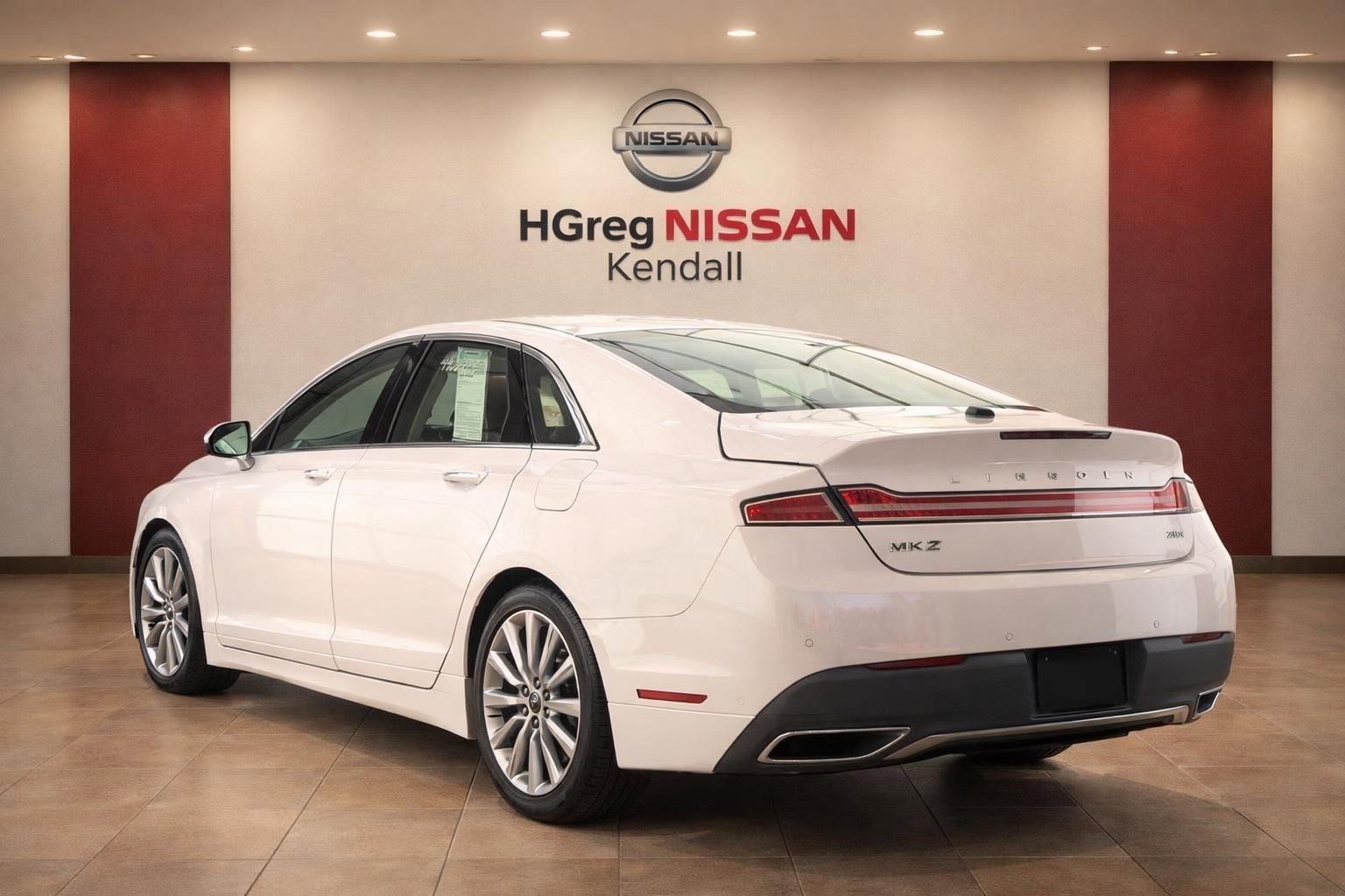 Used 2018 Lincoln MKZ Select w/ Select Plus Package image 3