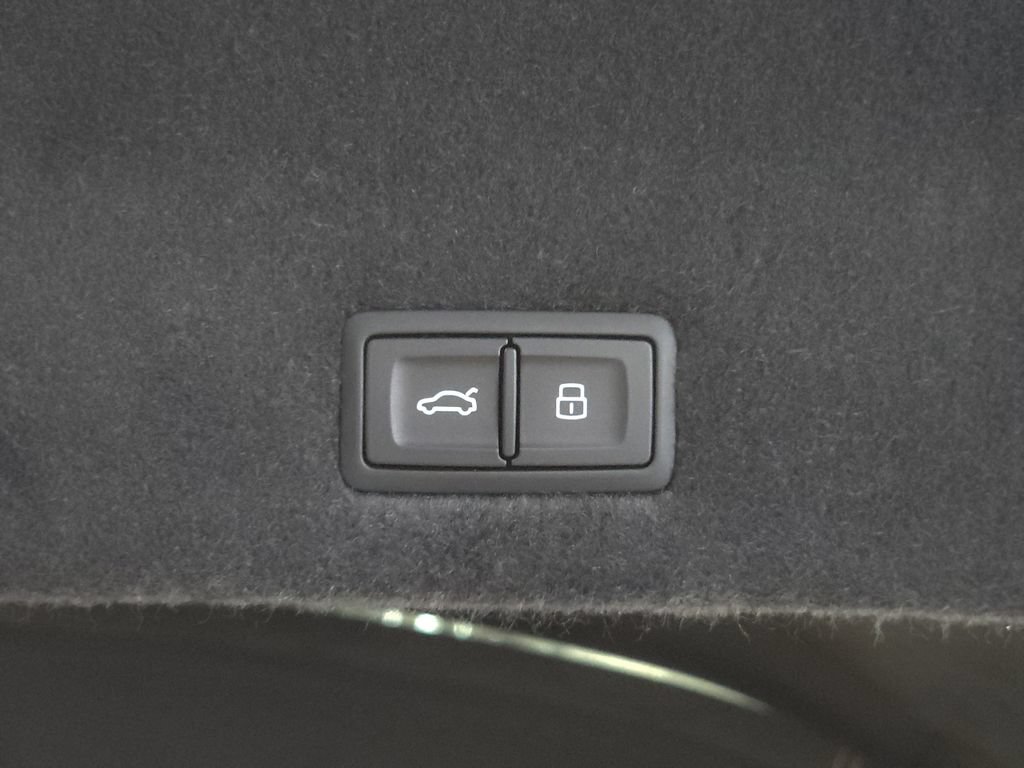 Used 2024 Lamborghini Urus S AWD/4WD image 41