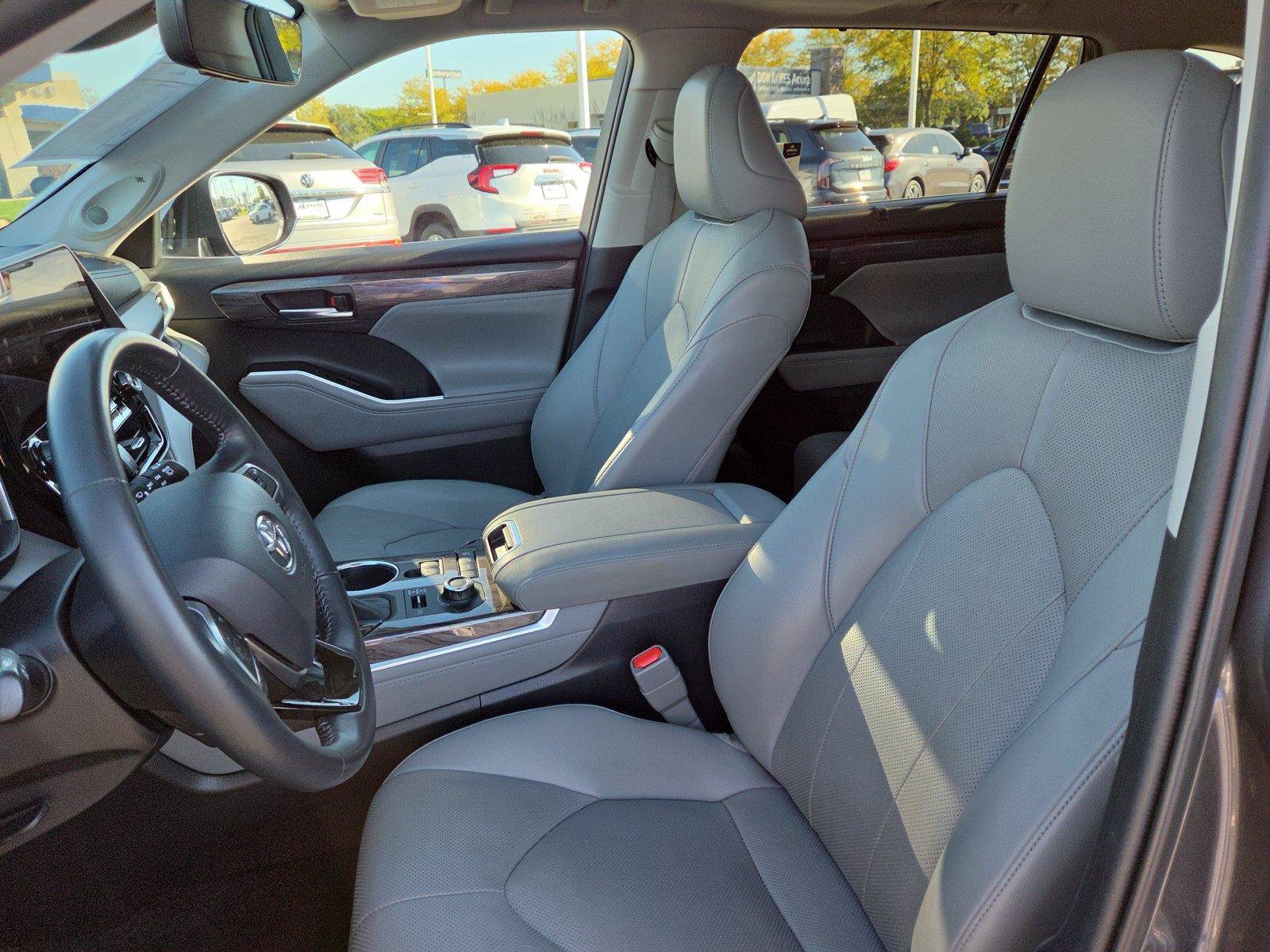 Used 2020 Toyota Highlander Limited AWD/4WD image 22