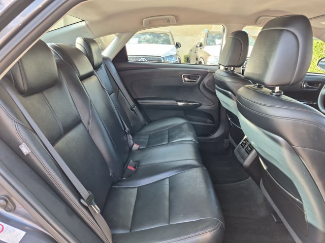 Used 2018 Toyota Avalon XLE FWD image 19