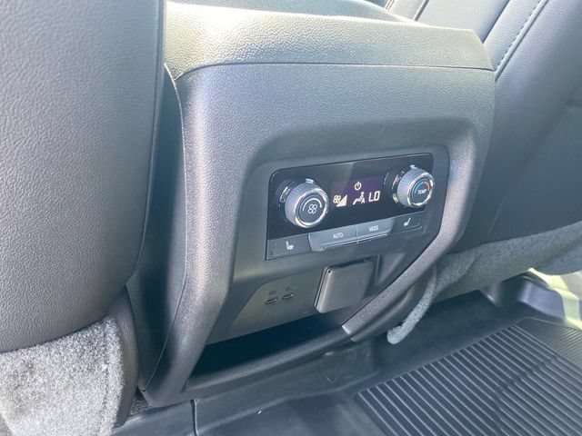 Used 2026 Chevrolet Traverse RS w/ LPO, Floor Liner Package AWD/4WD image 23