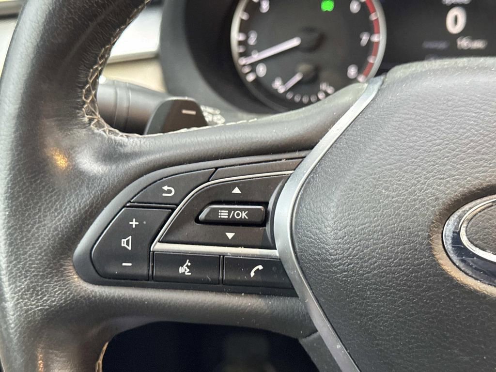 Used 2019 INFINITI QX50 Essential w/ Premium Heat Package image 27