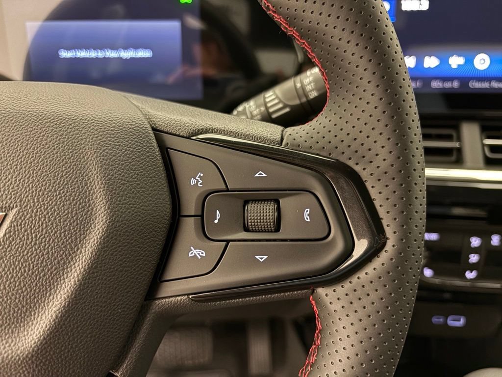 New 2026 Chevrolet Trax RS w/ Driver Confidence Package FWD image 5