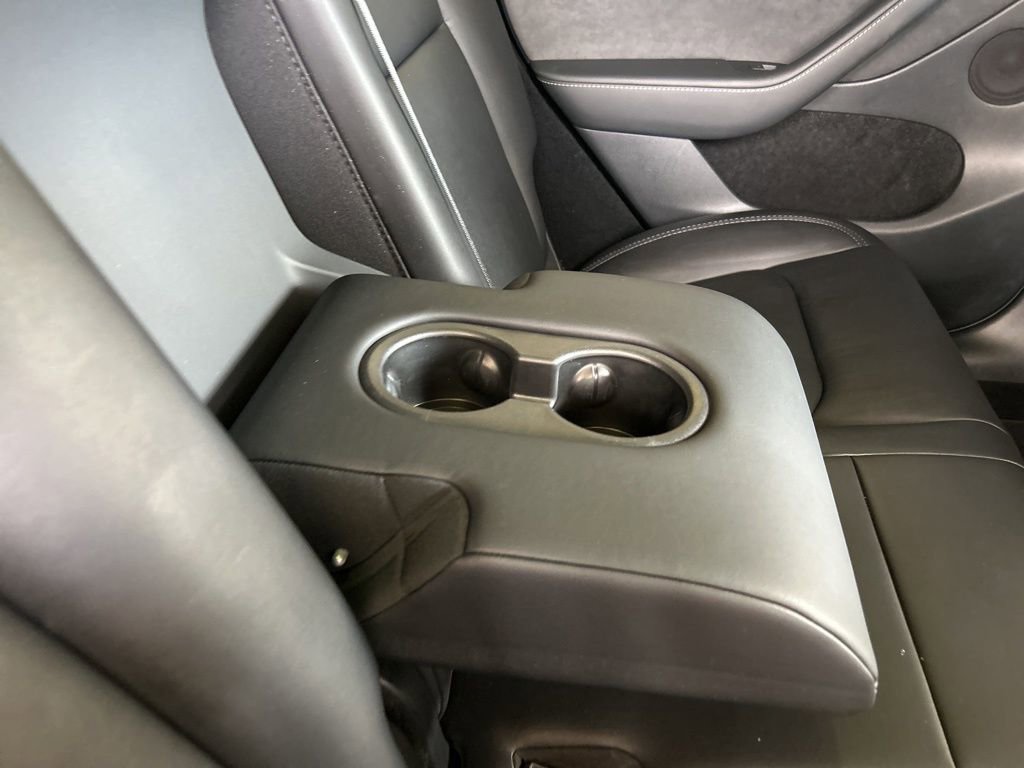 Used 2023 Tesla Model Y Long Range image 32