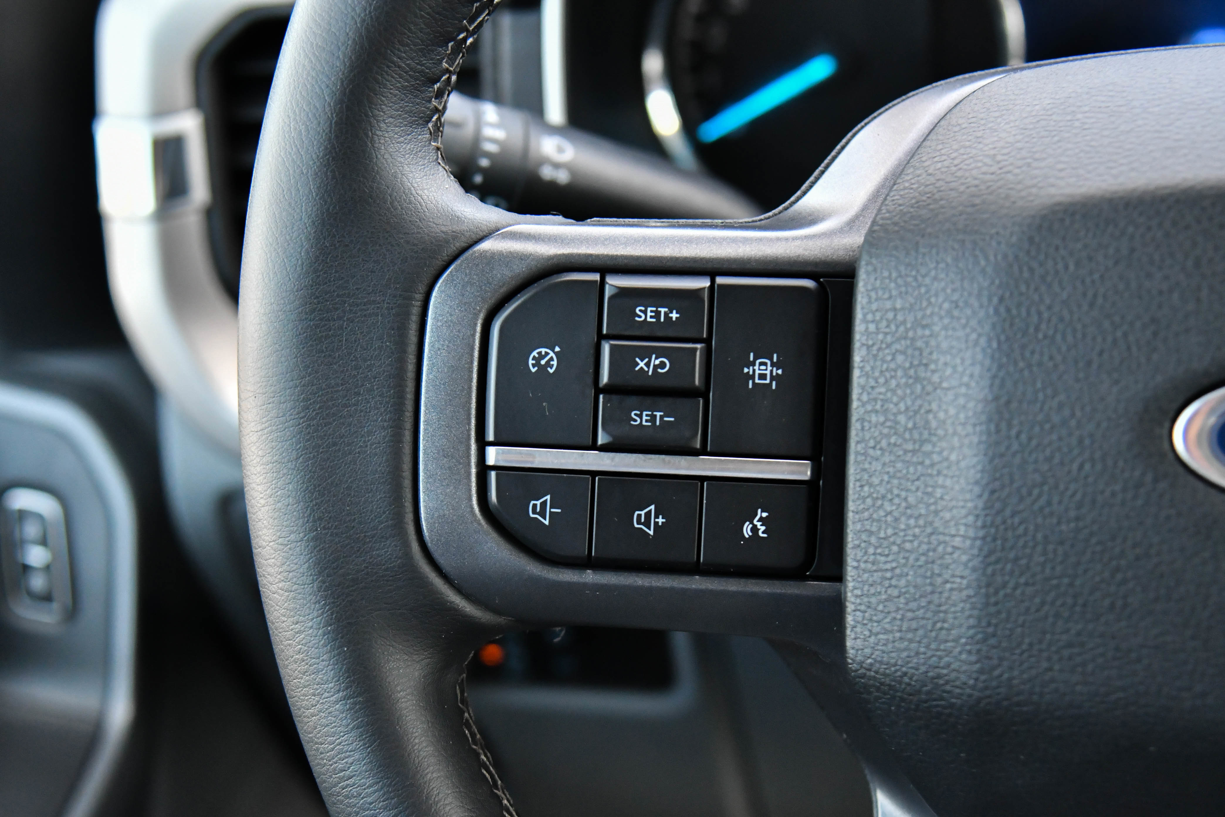 Used 2023 Ford F150 XLT w/ Equipment Group 301A Mid image 31