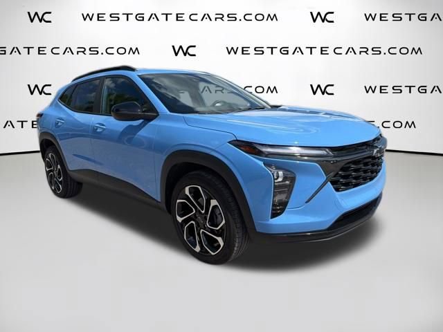 Used 2024 Chevrolet Trax RS w/ Sunroof Package image 4