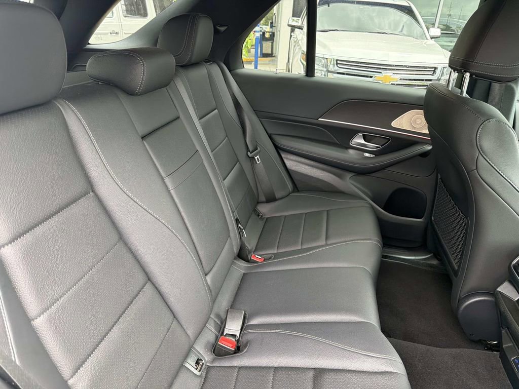 Used 2024 Mercedes-Benz GLE 350 4MATIC image 9