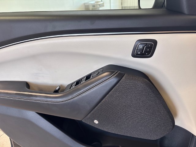 Used 2023 Ford Mustang Mach-E Premium RWD image 17