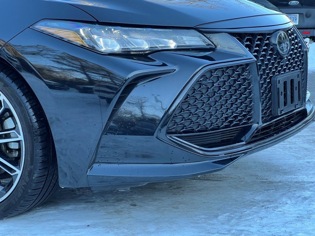 Used 2019 Toyota Avalon XSE w/ All Weather Liner Package image 6