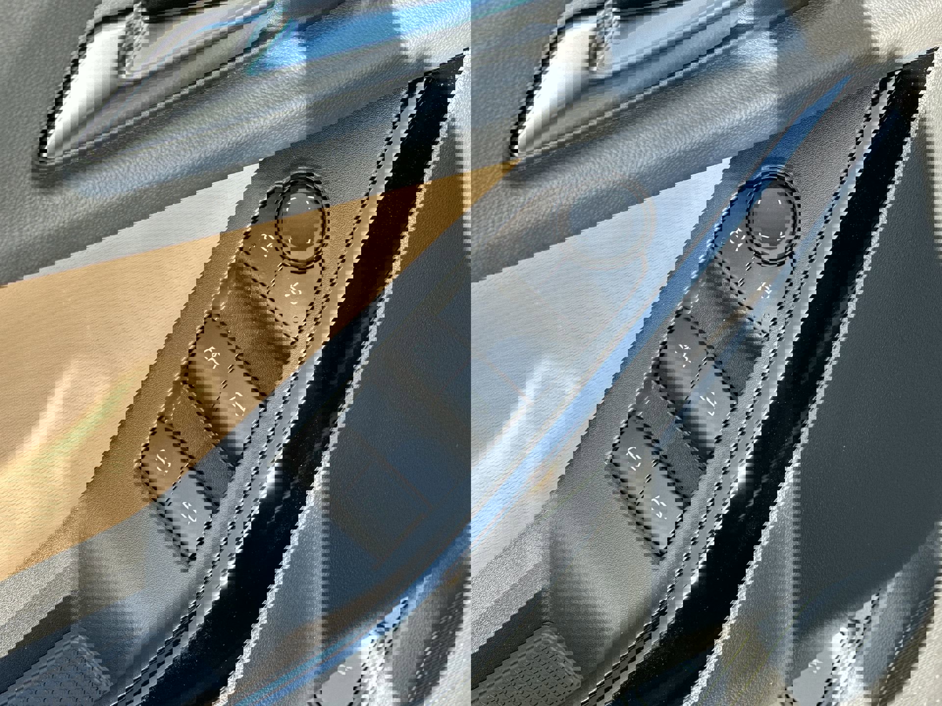 New 2026 Chevrolet Equinox ACTIV w/ Convenience Package III image 17